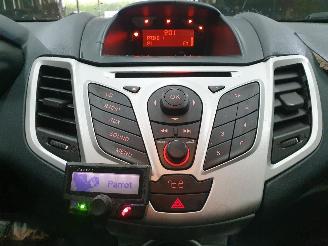 Ford Fiesta  picture 11