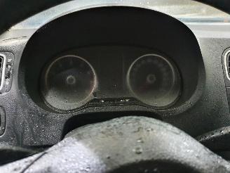 Volkswagen Polo 6R 1.2 12v Comfortline picture 14