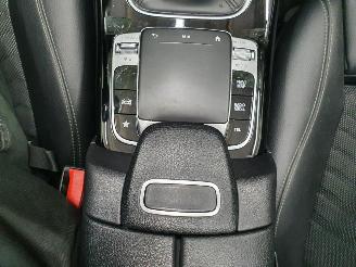 Mercedes A-klasse 177 A160 Avantgarde picture 13