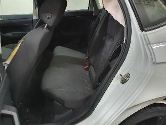 Volkswagen Polo AW 1.0 BlueMotion ComfortLine picture 17