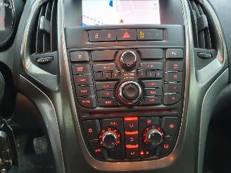 Opel Astra J 1.4 Cosmo picture 29