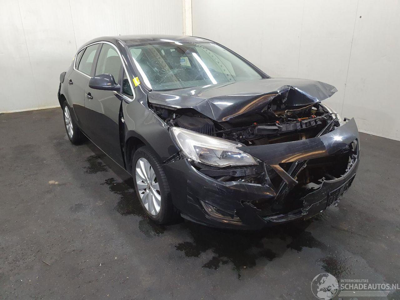 Opel Astra J 1.4 Cosmo