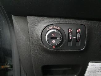 Opel Corsa E P68 1.4 Online Edition picture 14