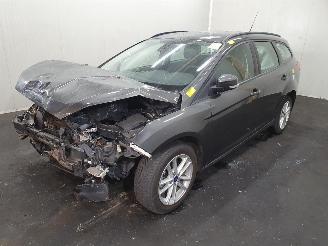 Ford Focus 1.0 EcoBoost 100pk picture 3