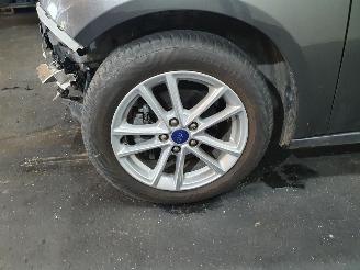 Ford Focus 1.0 EcoBoost 100pk picture 23