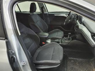 Ford Focus 1.0 EcoBoost Trend picture 29