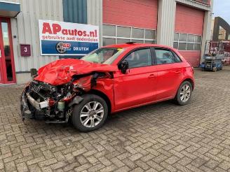 Uttjänta bilar auto Audi A1 A1 Sportback (8XA/8XF), Hatchback 5-drs, 2011 / 2018 1.2 TFSI 2014/4