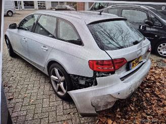 krockskadad bil auto Audi A4 Avant 3.2 FSI V6 AUTOMAAT QUATTRO 2008/5