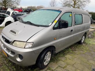 Auto da rottamare Hyundai H-200 H-1/H-200, Van, 1997 / 2008 2.5 CRDi Powervan 2000