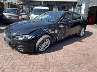 Jaguar XE XE, Sedan, 2015 2.0d 180 16V picture 4