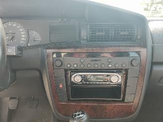 Opel Omega B 2.2 16V Zilver Z147 Onderdelen Y22XE Motor picture 11