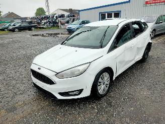 demontáž osobní automobily Ford Focus 1.5TDCI Frost-Weiss Onderdelen XXDA Motor 2017/5