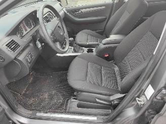 Mercedes B-klasse 160 Grijs 787 Onderdelen 266920 Motor picture 10