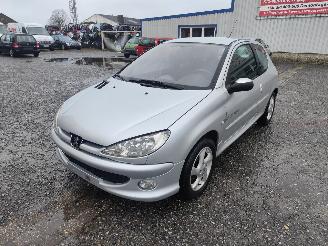 demontáž osobní automobily Peugeot 206 1.6 16V Zilver EZRC Onderdelen NFU Motor 2003/6