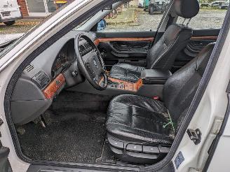 BMW 7-serie 728i E38 picture 10