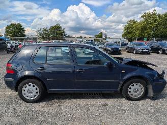 Volkswagen Golf 1.4 picture 3