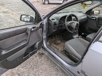 Opel Astra 1.7 CDTI picture 8