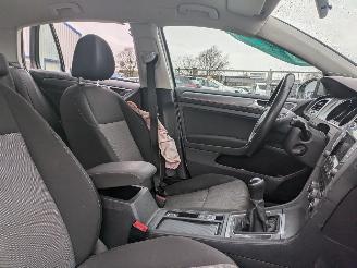 Volkswagen Golf 1.2 picture 11