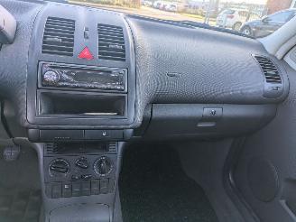 Volkswagen Polo 1.4 picture 12