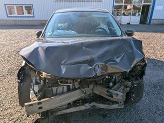 Nissan Pulsar 1.2 picture 2