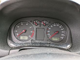 Volkswagen Golf 1.4 picture 15