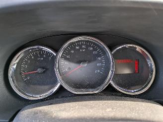 Dacia Lodgy 1.6 MPI 7 Sitzer picture 14