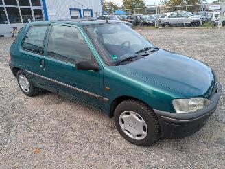 Peugeot 106  picture 3