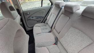 Nissan Almera  picture 11