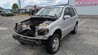Dezmembrări autoturisme Mercedes ML 163 2003/1