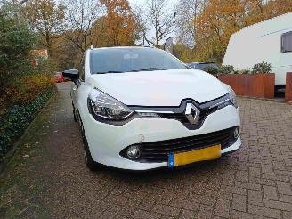 Renault Clio Estate 0.9 TCe Expression * MOTORSCHADE * picture 18