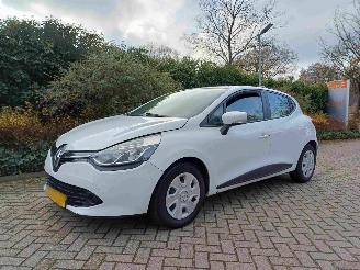 Avarii autoturisme Renault Clio 1.5 dCi ECO Expression 5drs 2014/11