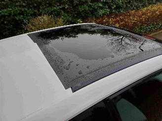 Volkswagen Up! 1.0 high up! WHITE ! 55kw picture 13