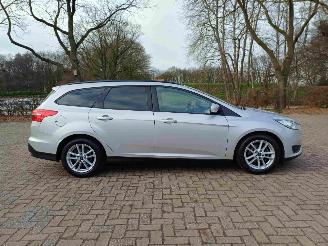 Ford Focus Wagon 1.0 Trend picture 14