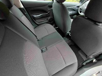 Mitsubishi Space-star 1.0 Cool+ picture 9