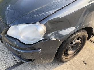 Volkswagen Polo 14i 16v 5 drs AIRCO picture 10