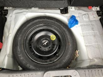 Ford Fiesta 1.0i White Edition 5 drs picture 13