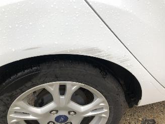 Ford Fiesta 1.0i White Edition 5 drs picture 15