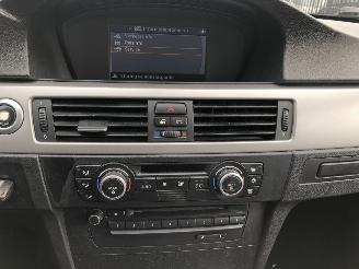 BMW 3-serie 318i Touring picture 8