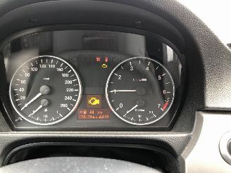 BMW 3-serie 318i Touring picture 7