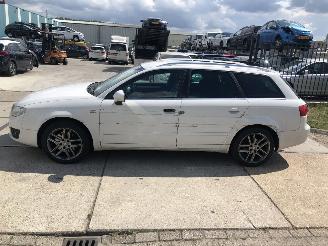 skadebil auto Seat Exeo ST 18tfsi 110 kW E5 2010/5