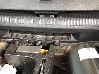 Volkswagen Polo 14tdi E6 Navi Airco LM velgen picture 15