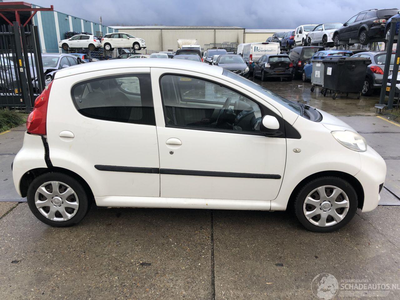Peugeot 107 5 drs Airco