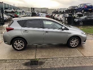 Unfallwagen Toyota Auris 1.8 Hybrid 5 drs 2017/6