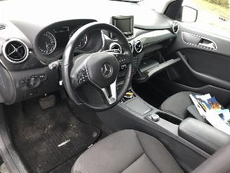 Mercedes B-klasse B180 Automaat E6 picture 6