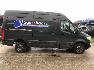 skadebil bedrijf Mercedes Sprinter 315cdi L2H2 Aut. 73000 km!!!! 2021/10