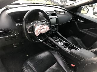 Jaguar F-Pace S 3.0D AWD 221kW E6 picture 6