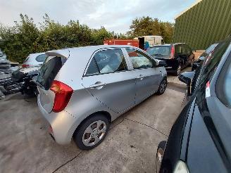 Kia Picanto  picture 5