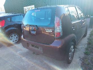 Daihatsu Sirion  picture 3