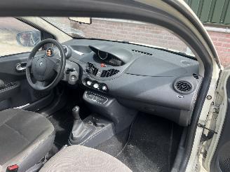 Renault Twingo  picture 9