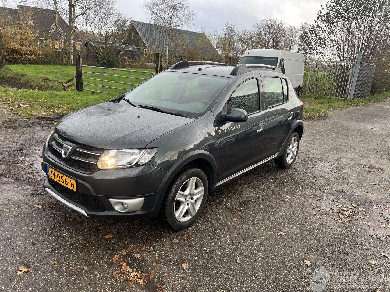 Dacia Sandero Automaat !! Weinig km !!